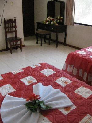Hotel Plaza Yucatan Ticul Esterno foto